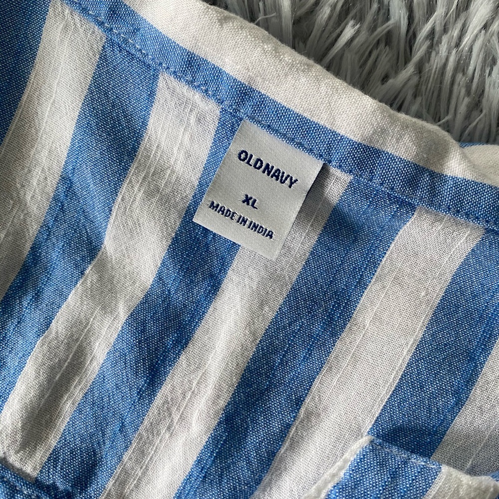 Old Navy button down - Picture 3 of 3